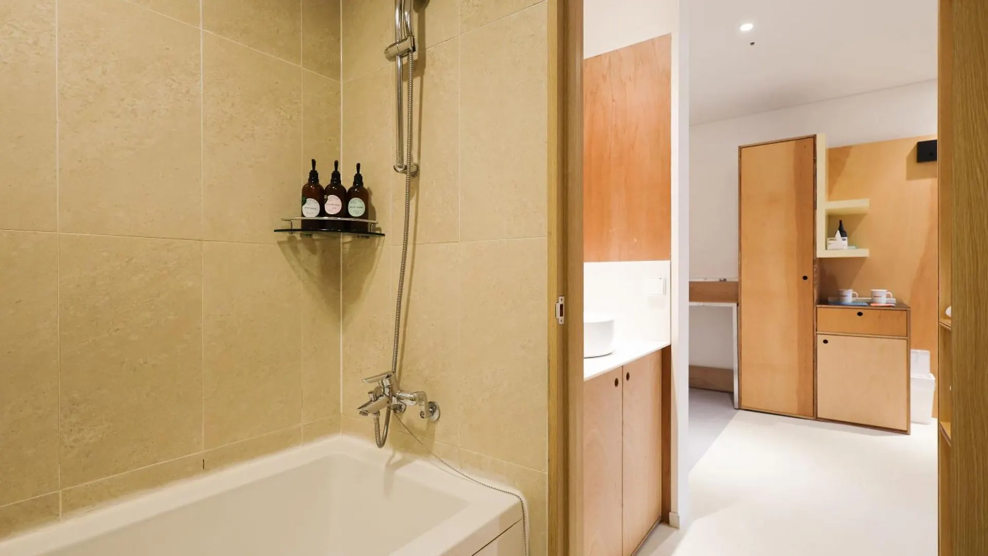 Mangrove Sinseol Hotel Seoul